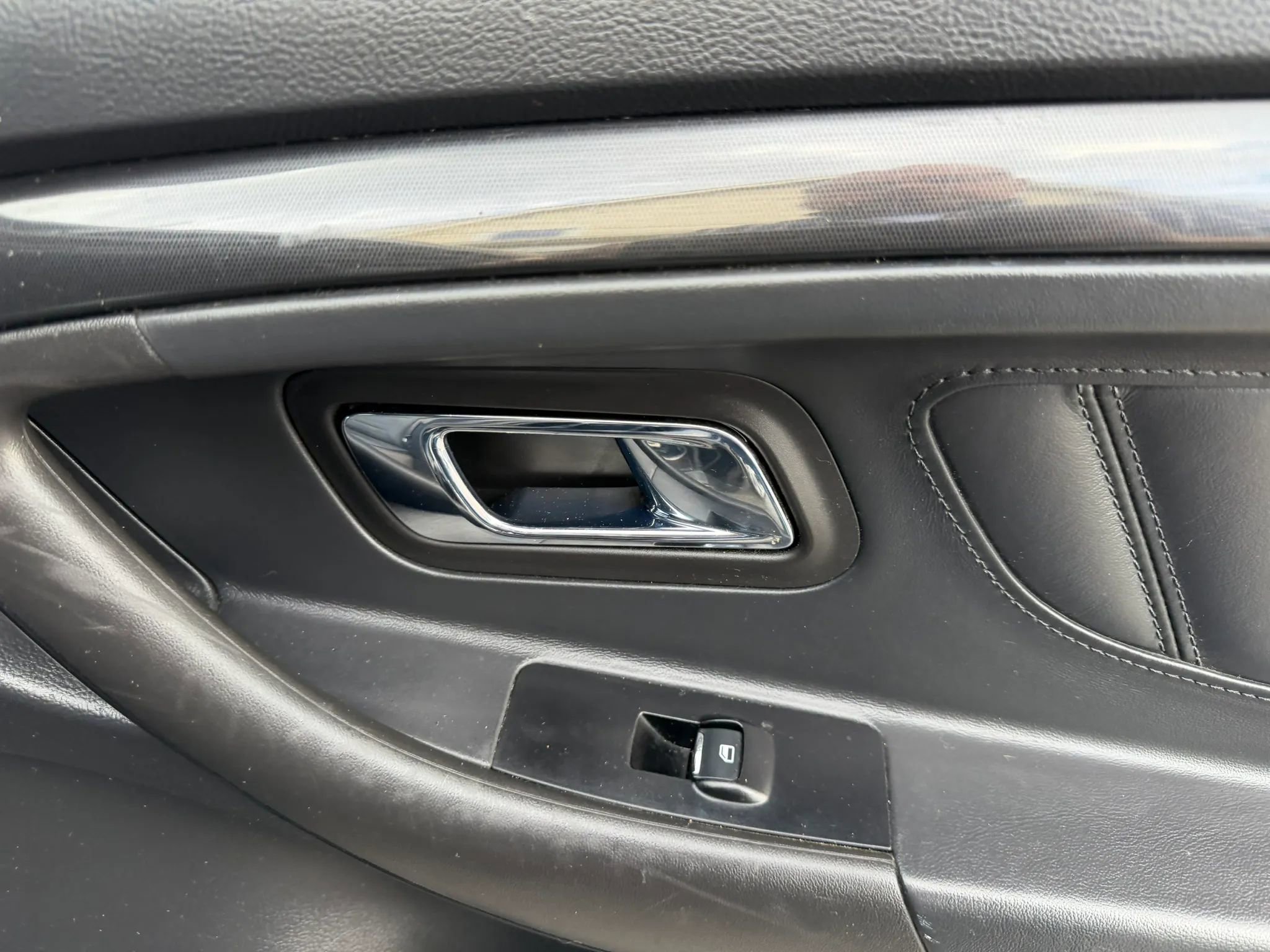 Used 2015 Ford Taurus SHO w/ Equipment Group 401A image 34