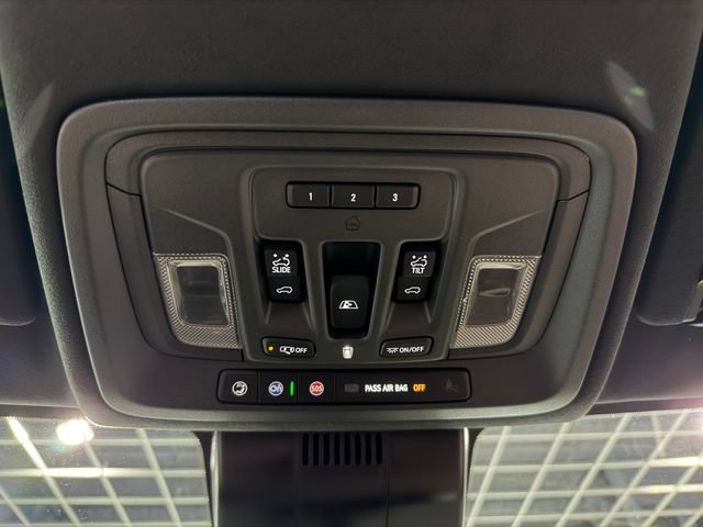 Used 2025 GMC Sierra 2500 Denali Ultimate w/ Max Trailering Package AWD/4WD image 25