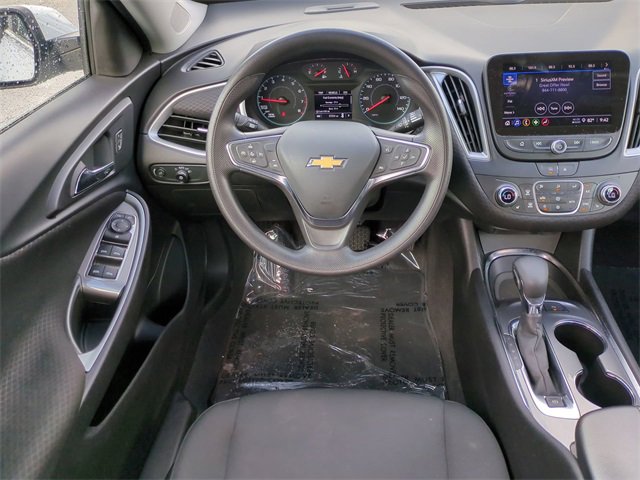 Used 2024 Chevrolet Malibu LT image 17