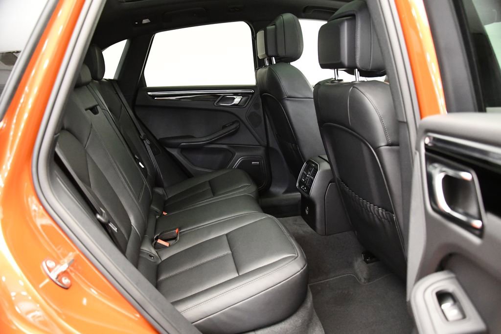 Used 2025 Porsche Macan Turbo image 53