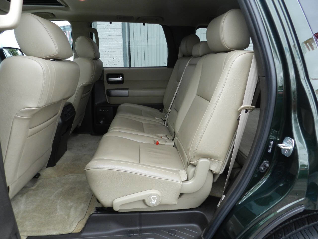 Used 2010 Toyota Sequoia Limited image 10