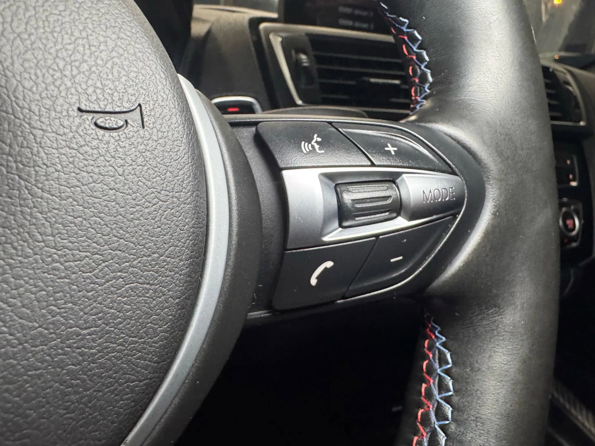 Used 2017 BMW M2 RWD image 30