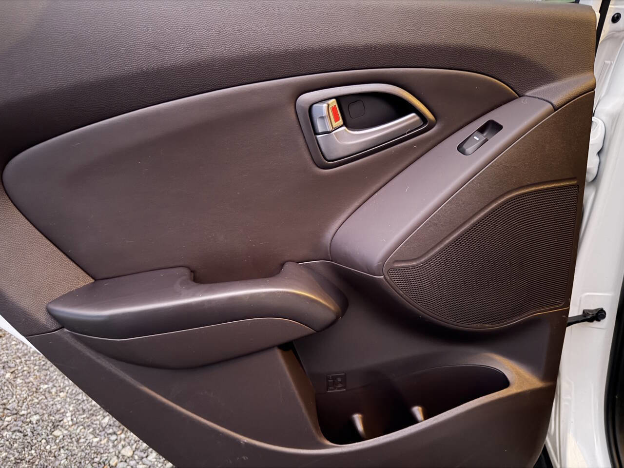 Used 2015 Hyundai Tucson SE image 40