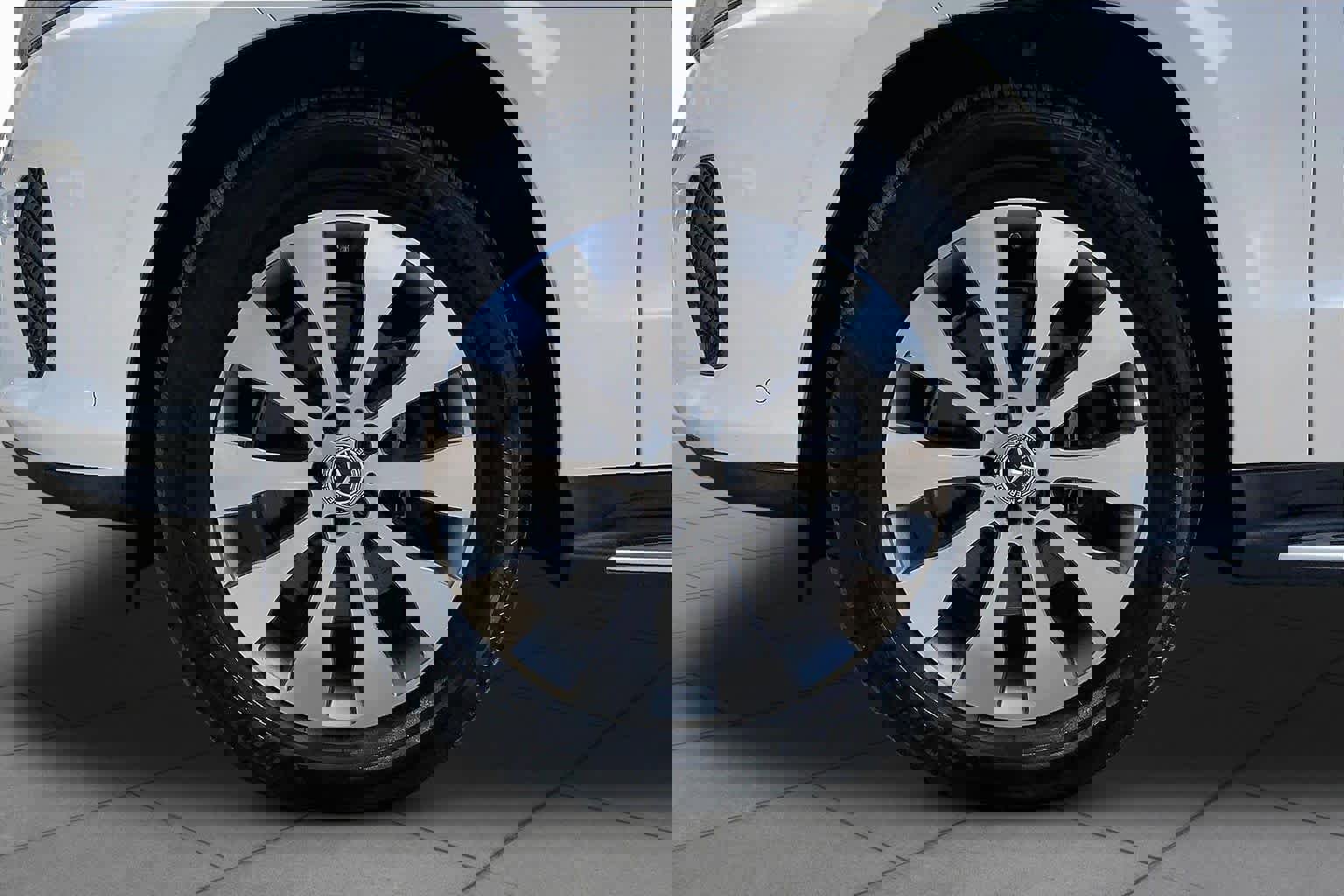 Used 2017 Mercedes-Benz GLS 450 4MATIC image 11