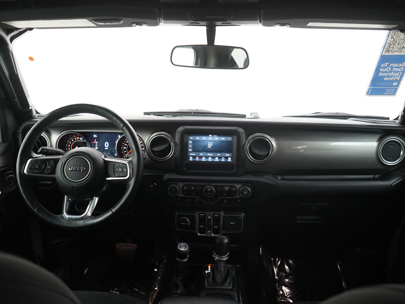 Used 2018 Jeep Wrangler Unlimited Sahara w/ Cold Weather Group image 12