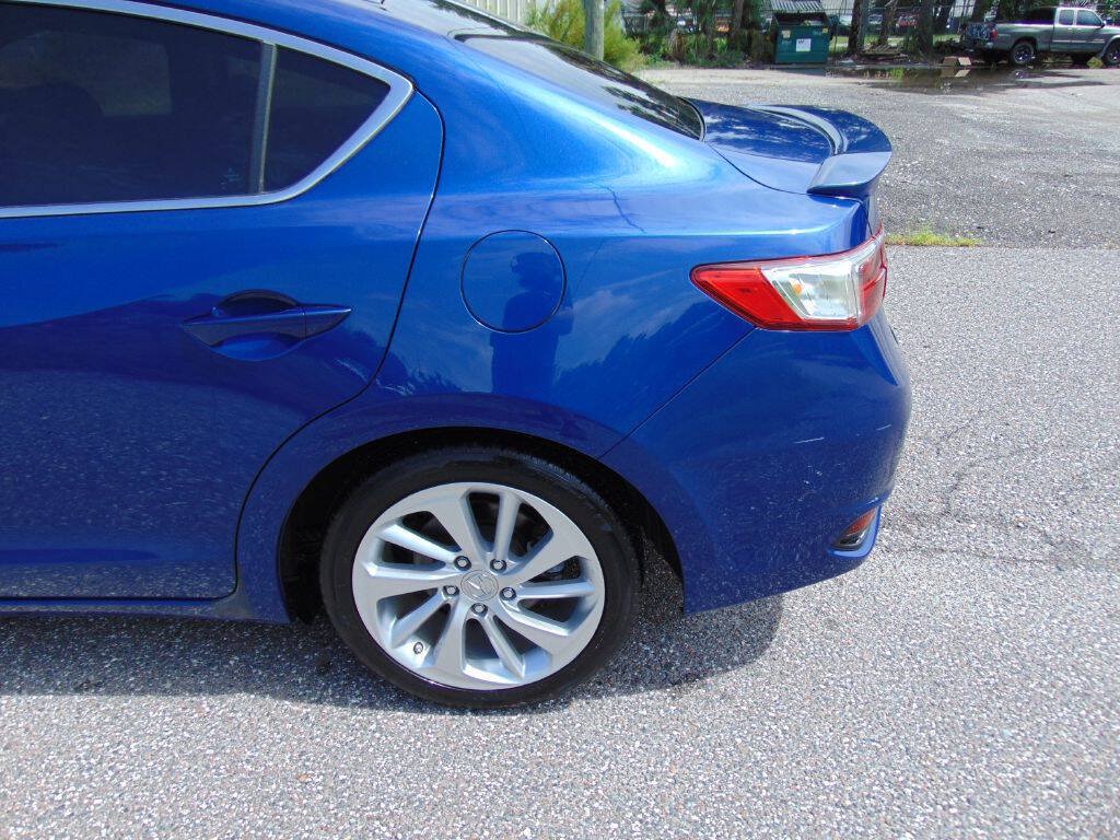 Used 2017 Acura ILX FWD image 12