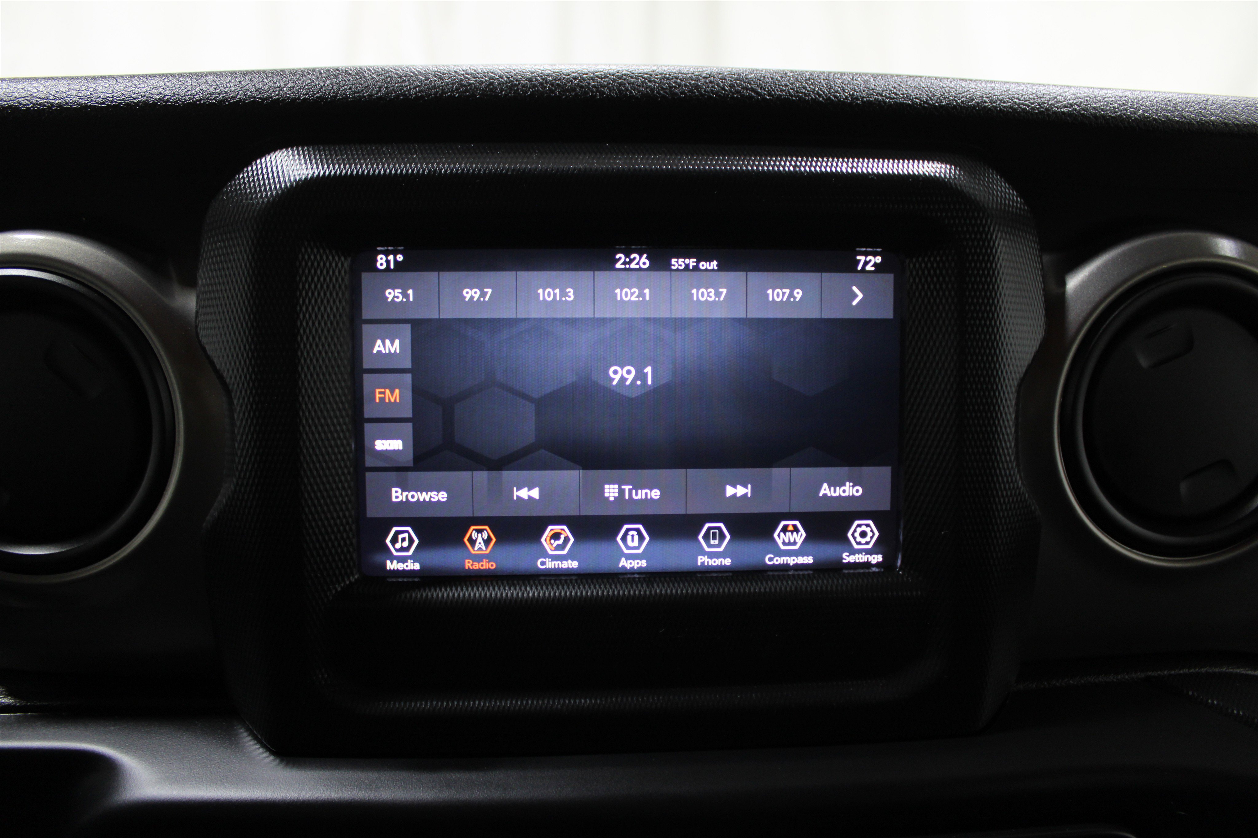 Used 2019 Jeep Wrangler Unlimited Sport S AWD/4WD image 13