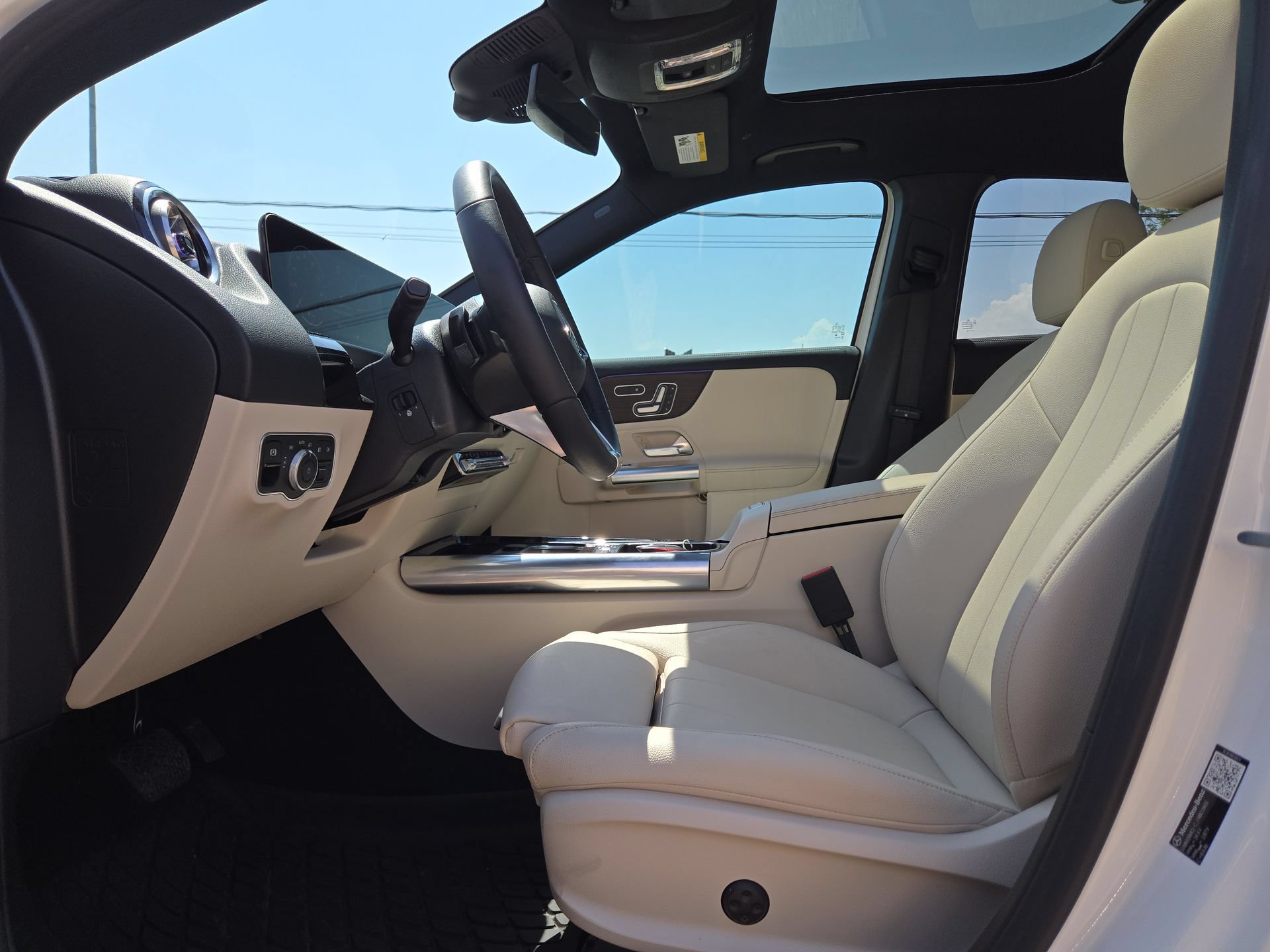 New 2026 Mercedes-Benz GLA 250 4MATIC image 16