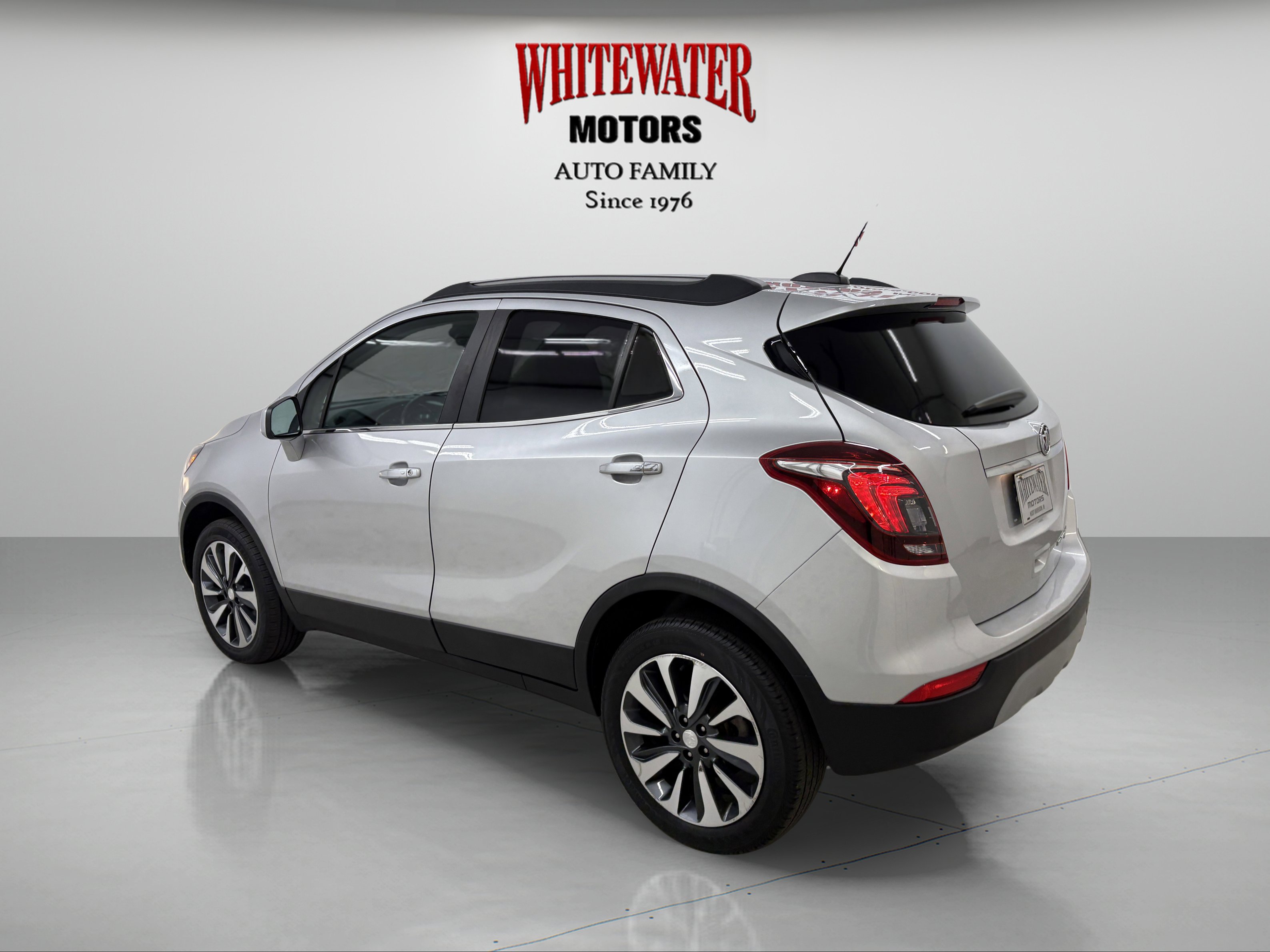 Used 2021 Buick Encore Preferred image 2