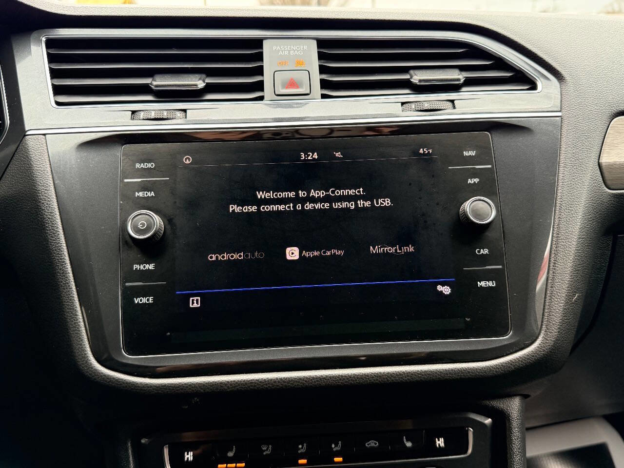 Used 2019 Volkswagen Tiguan SEL Premium R-Line image 24