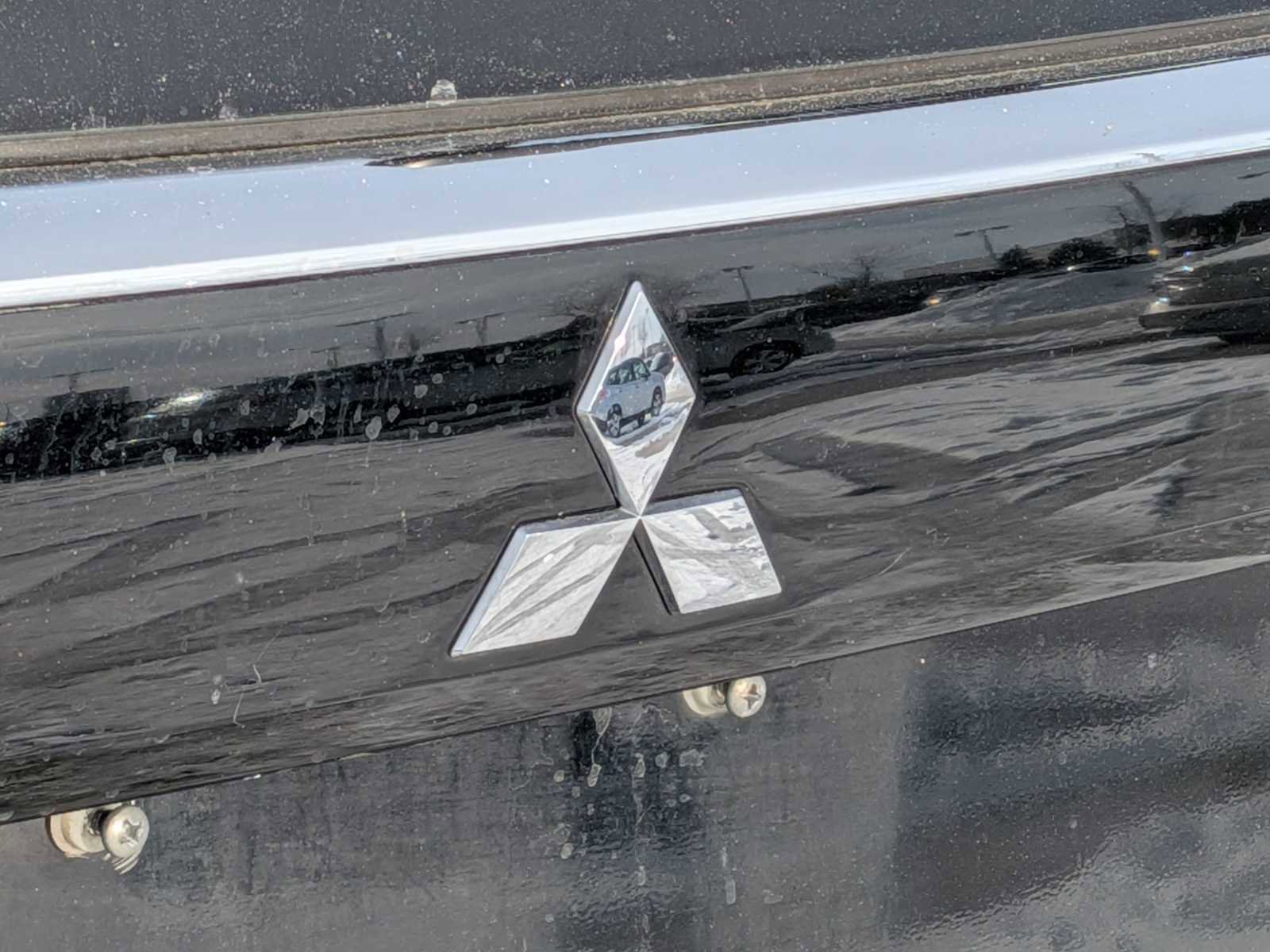 Used 2017 Mitsubishi Outlander ES image 11