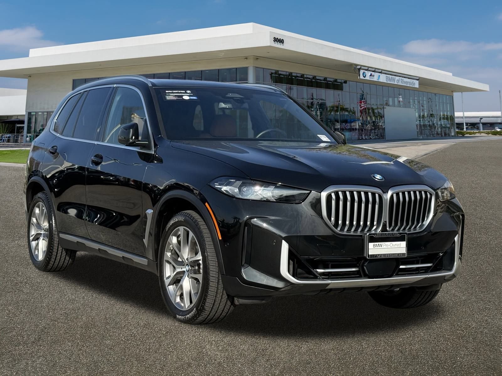 Used 2024 BMW X5 sDrive40i w/ Parking Assistance Package image 2