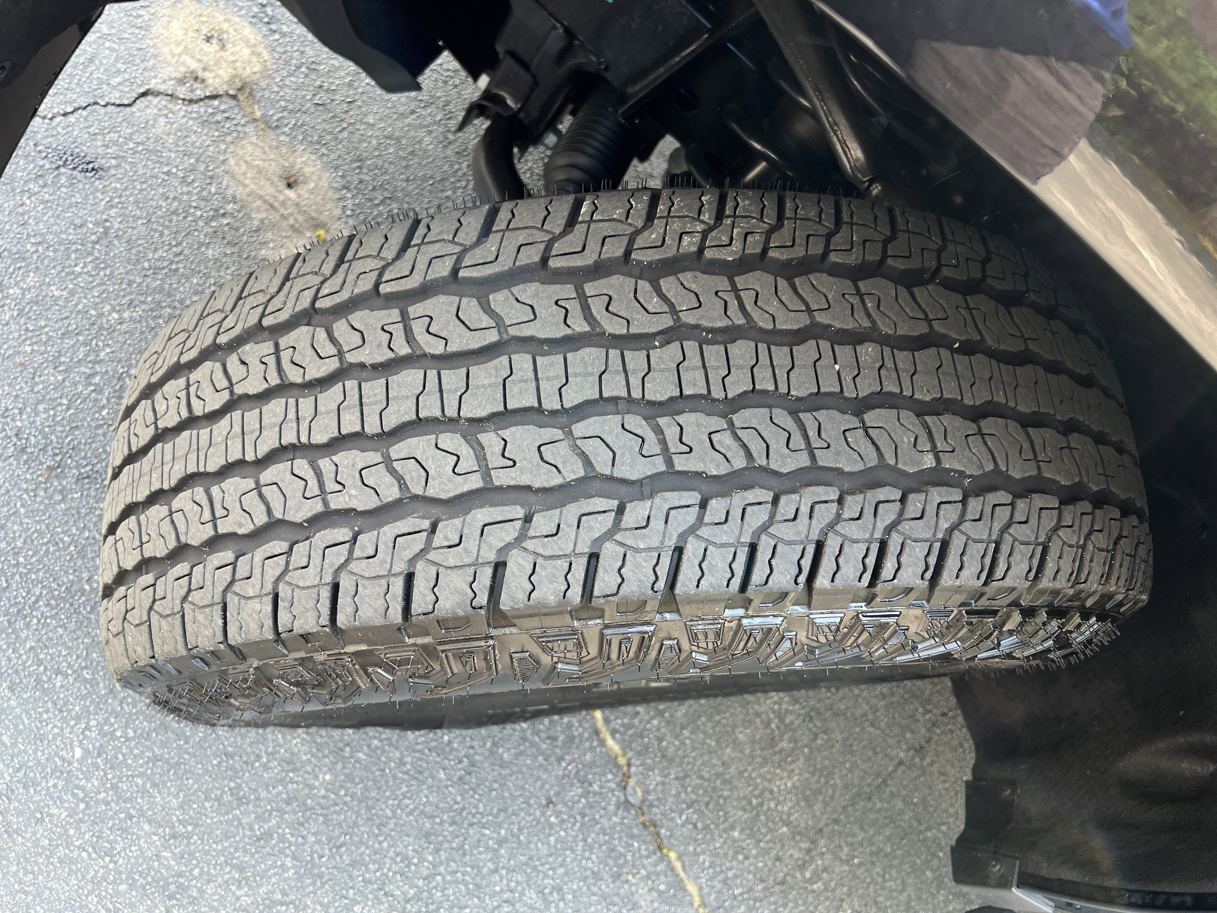 Used 2025 Chevrolet Colorado W/T w/ Advanced Trailering Package image 13