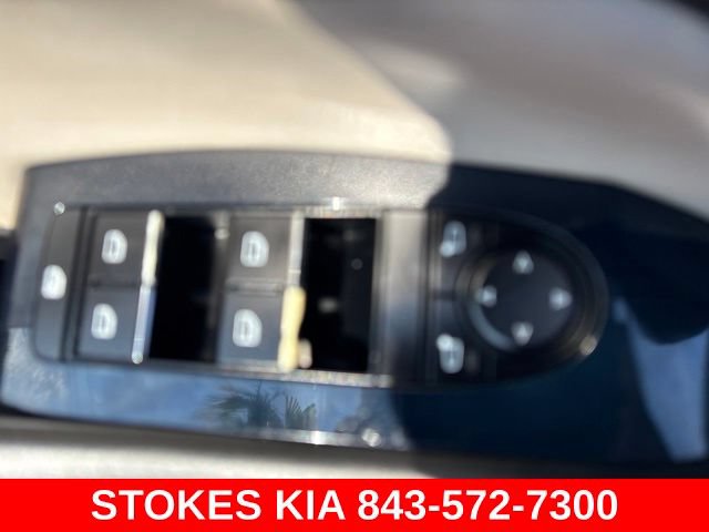 Used 2019 MAZDA MAZDA3 Sedan FWD image 18