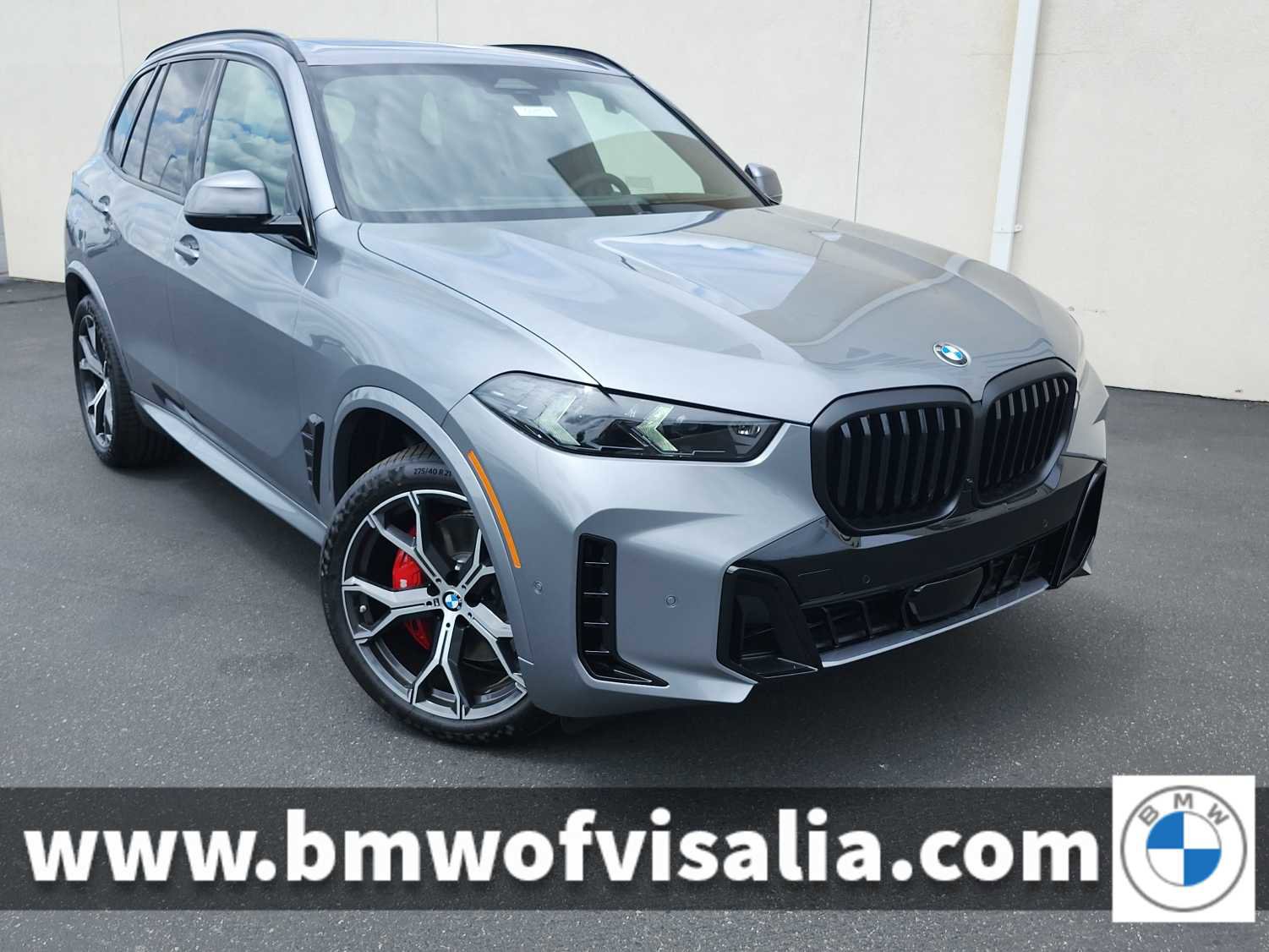 New 2026 BMW X5 xDrive40i w/ M Sport Package AWD/4WD image 1