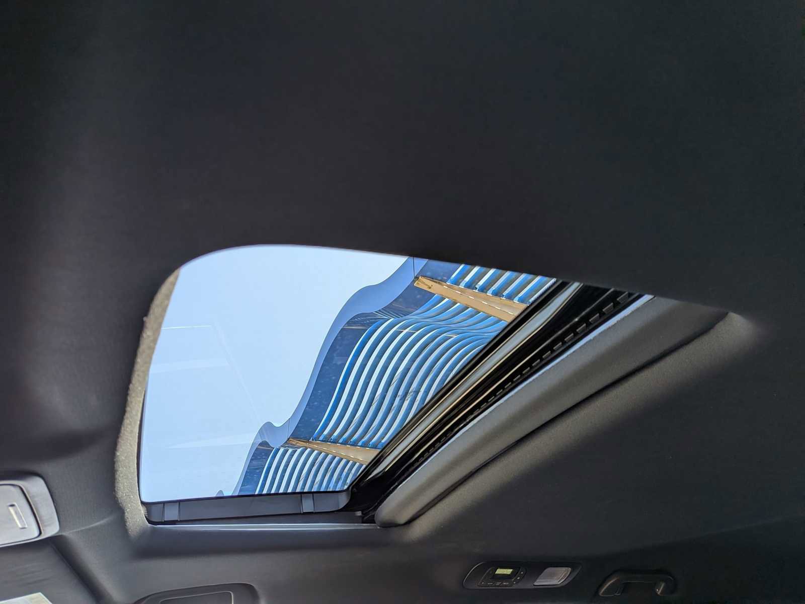 Certified 2023 Honda Odyssey Sport image 18