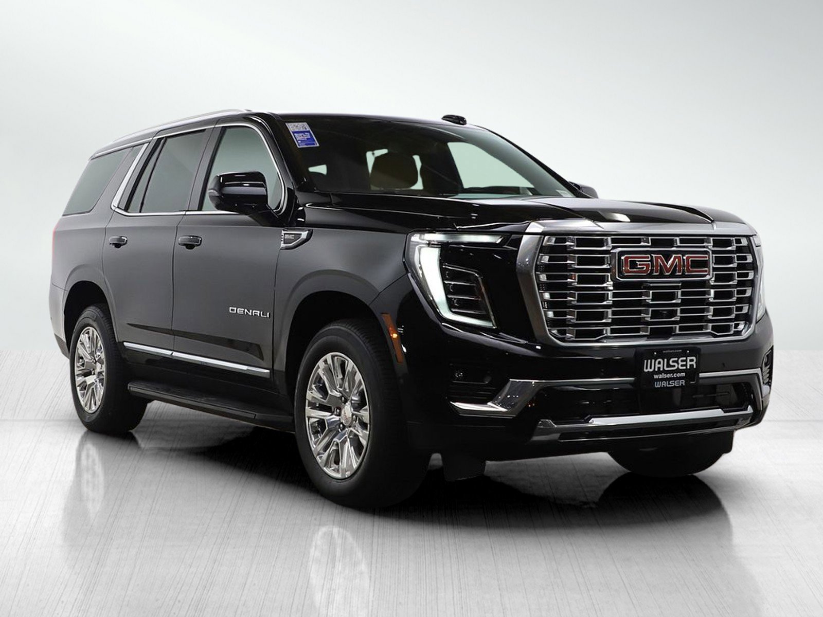 Used 2025 GMC Yukon Denali AWD/4WD image 8