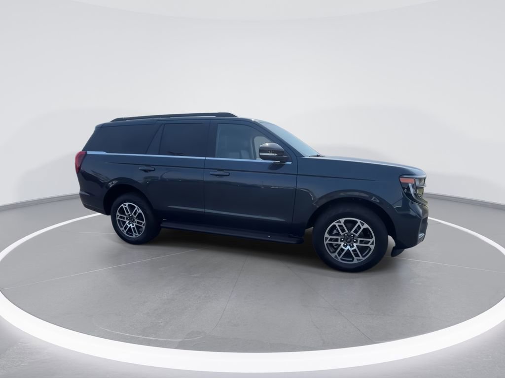 New 2026 Ford Expedition Active image 9