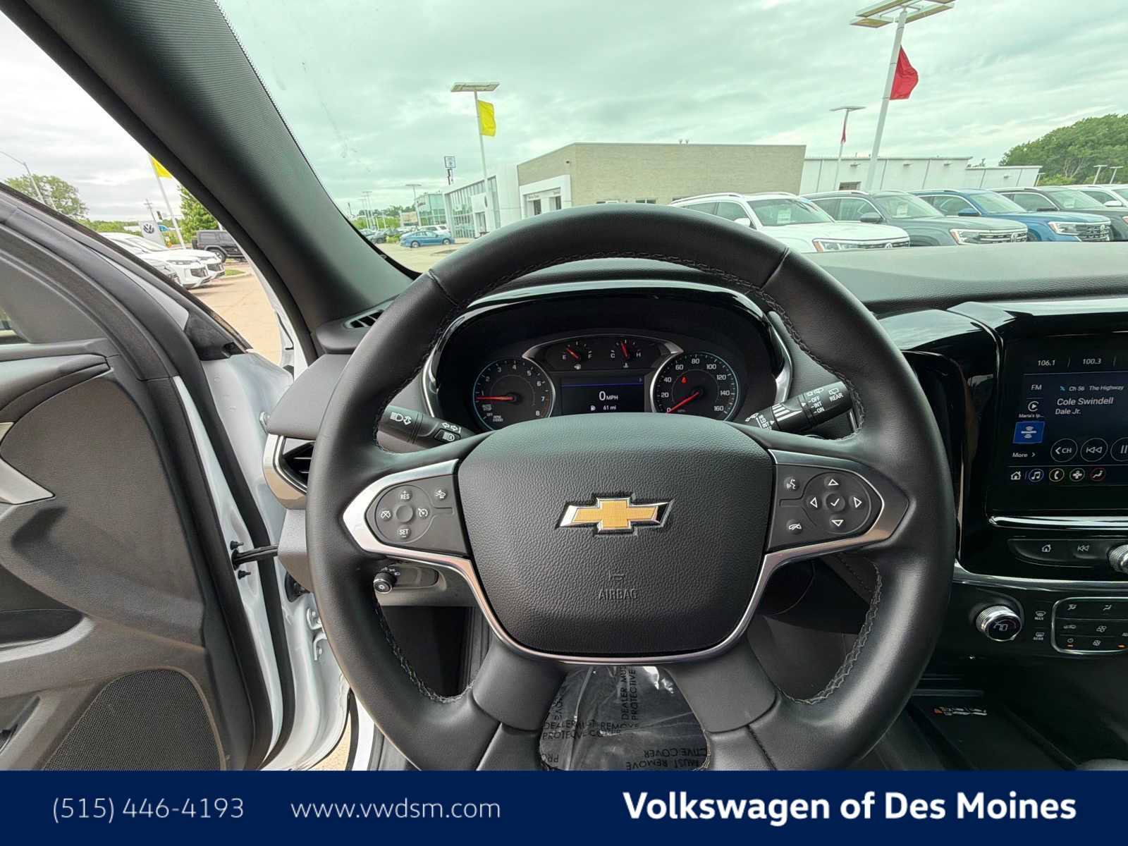 Used 2023 Chevrolet Traverse LT AWD/4WD image 15