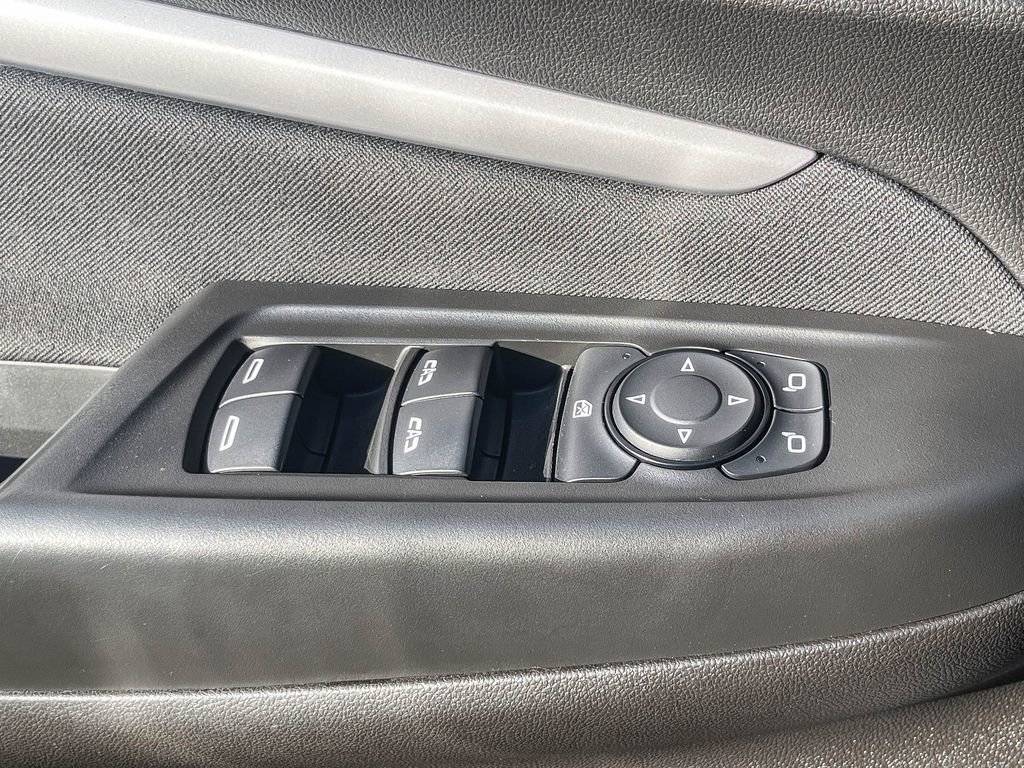 Used 2022 Chevrolet Bolt EUV LT image 40