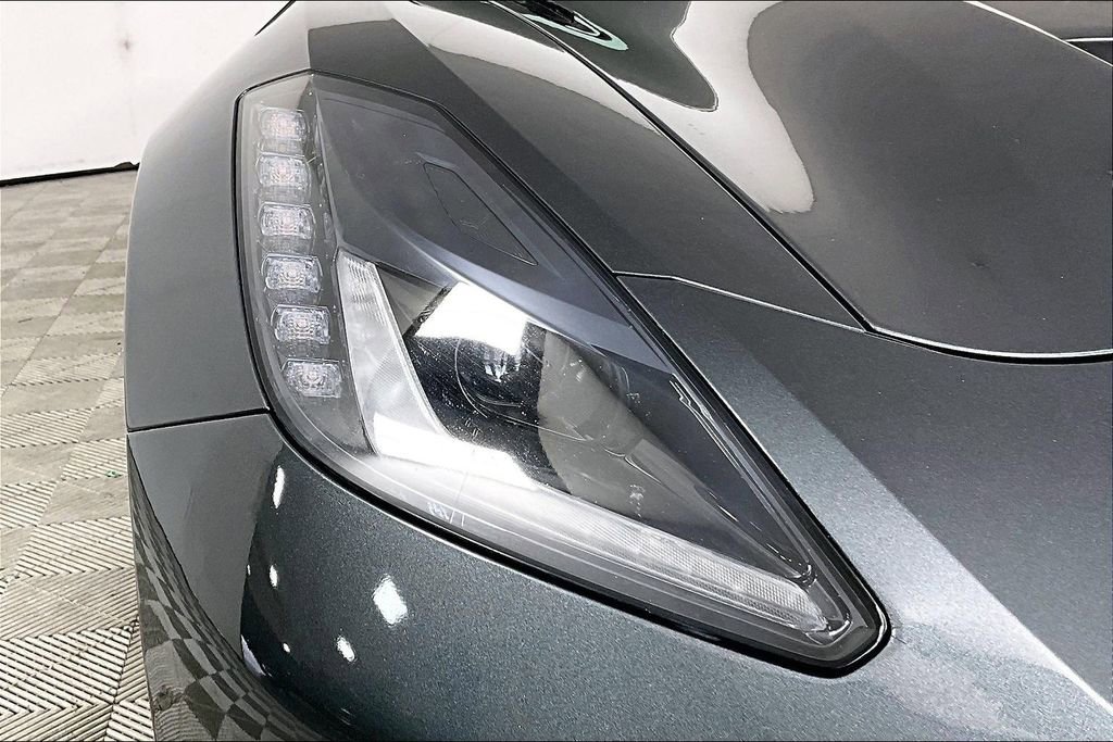 Used 2017 Chevrolet Corvette Stingray Coupe w/ 1LT image 23