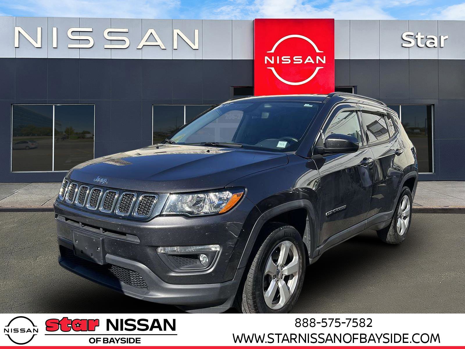 Used 2019 Jeep Compass Latitude image 3