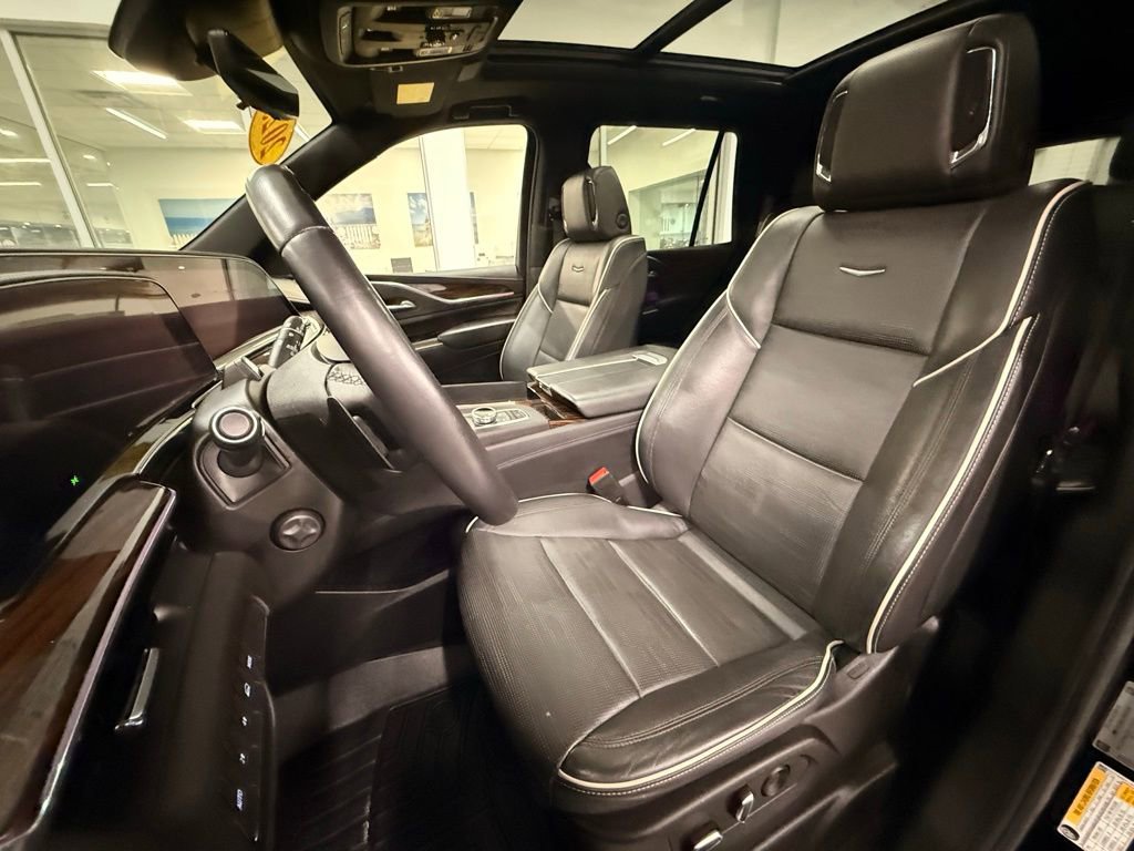 Used 2023 Cadillac Escalade Premium Luxury image 19