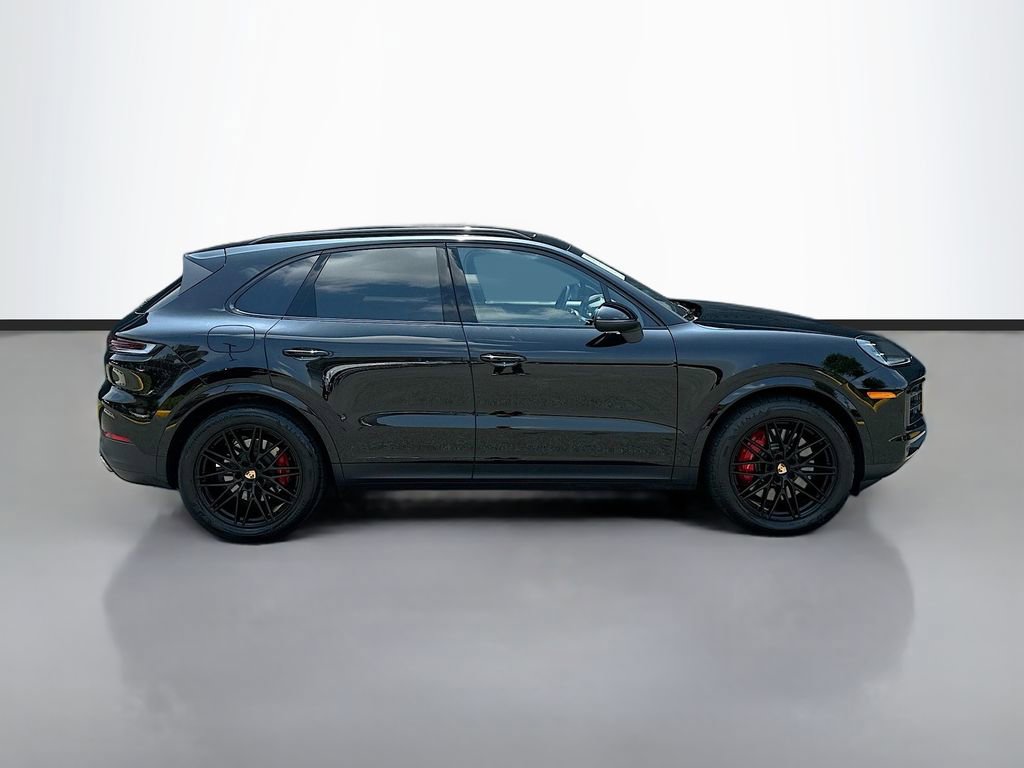 Certified 2024 Porsche Cayenne S AWD/4WD image 8