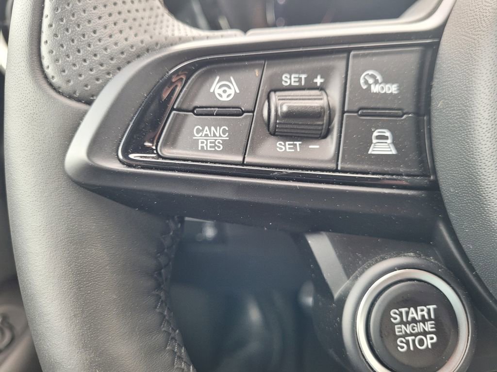 New 2024 Alfa Romeo Tonale Ti image 16