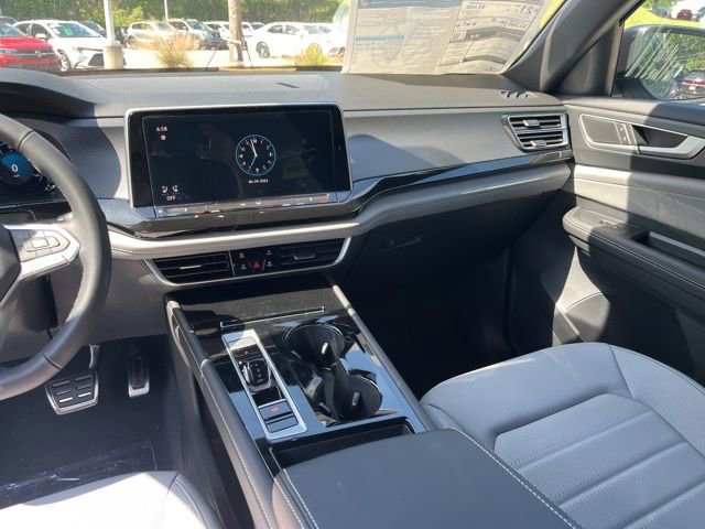 New 2025 Volkswagen Atlas Cross Sport SEL R-Line image 17