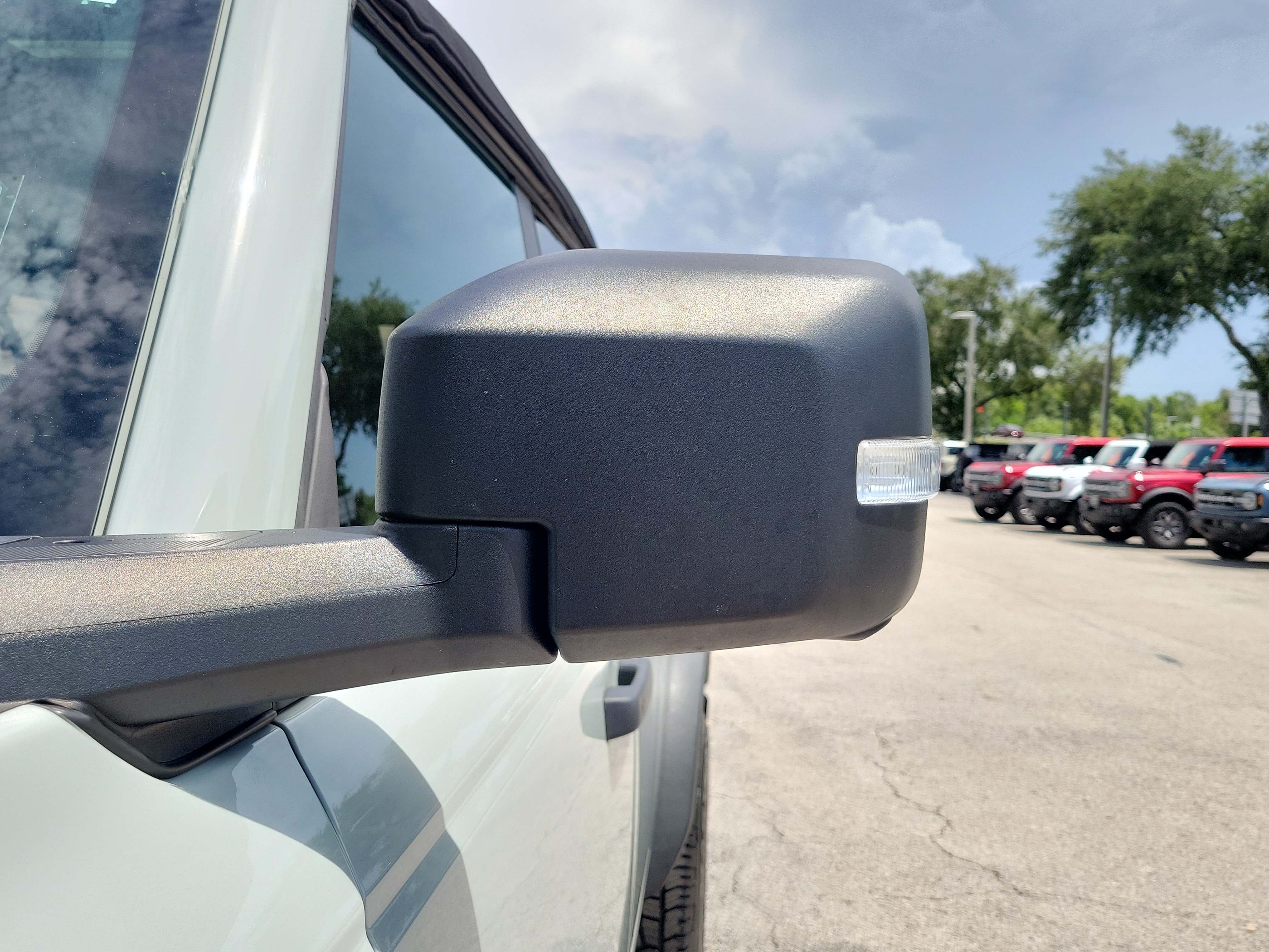 Used 2023 Ford Bronco Badlands AWD/4WD image 4