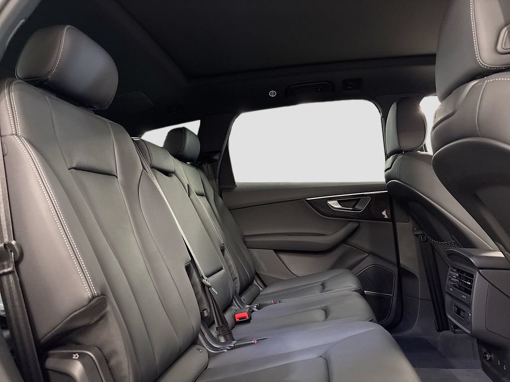 New 2026 Audi Q7 2.0T Premium AWD/4WD image 16