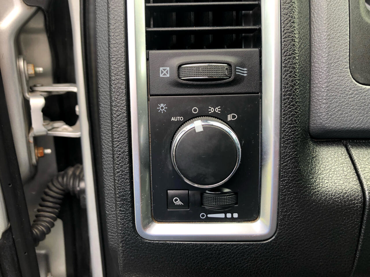 Used 2015 RAM 2500 SLT image 27