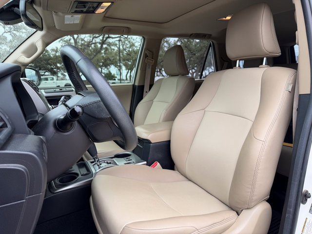 Used 2020 Toyota 4Runner SR5 Premium image 7