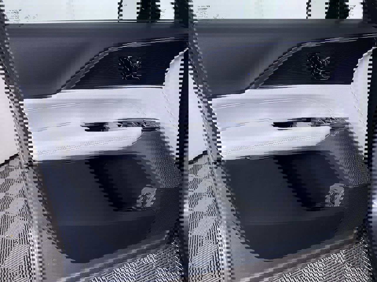 Certified 2024 Cadillac Lyriq Sport AWD/4WD image 23