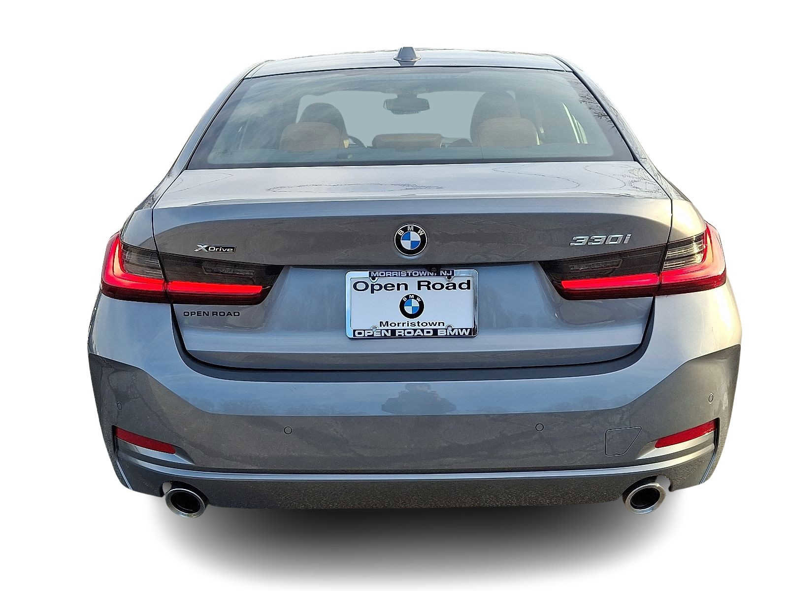 Used 2025 BMW 330i xDrive Sedan w/ M Sport Package image 5