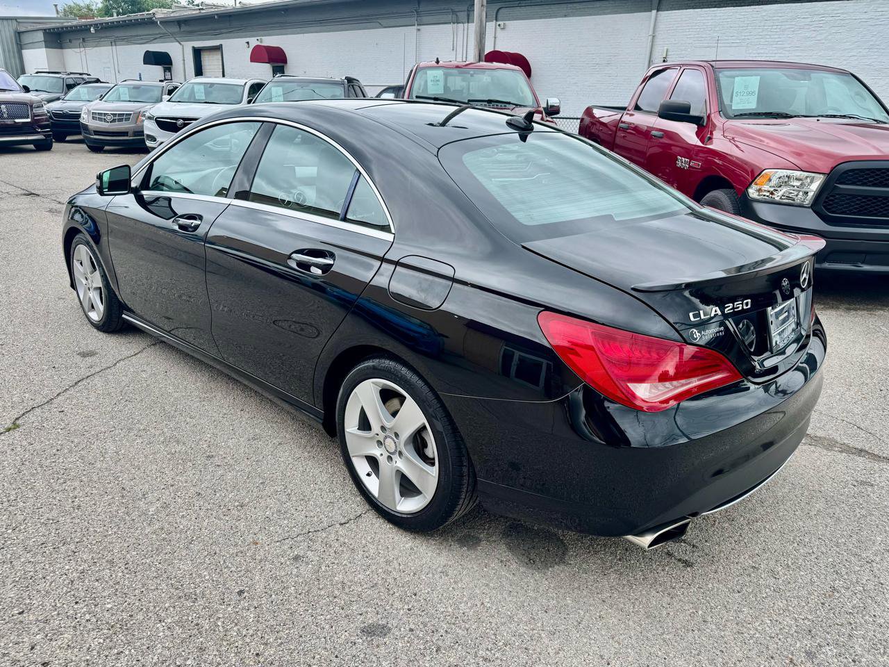 Used 2015 Mercedes-Benz CLA 250 4MATIC image 4