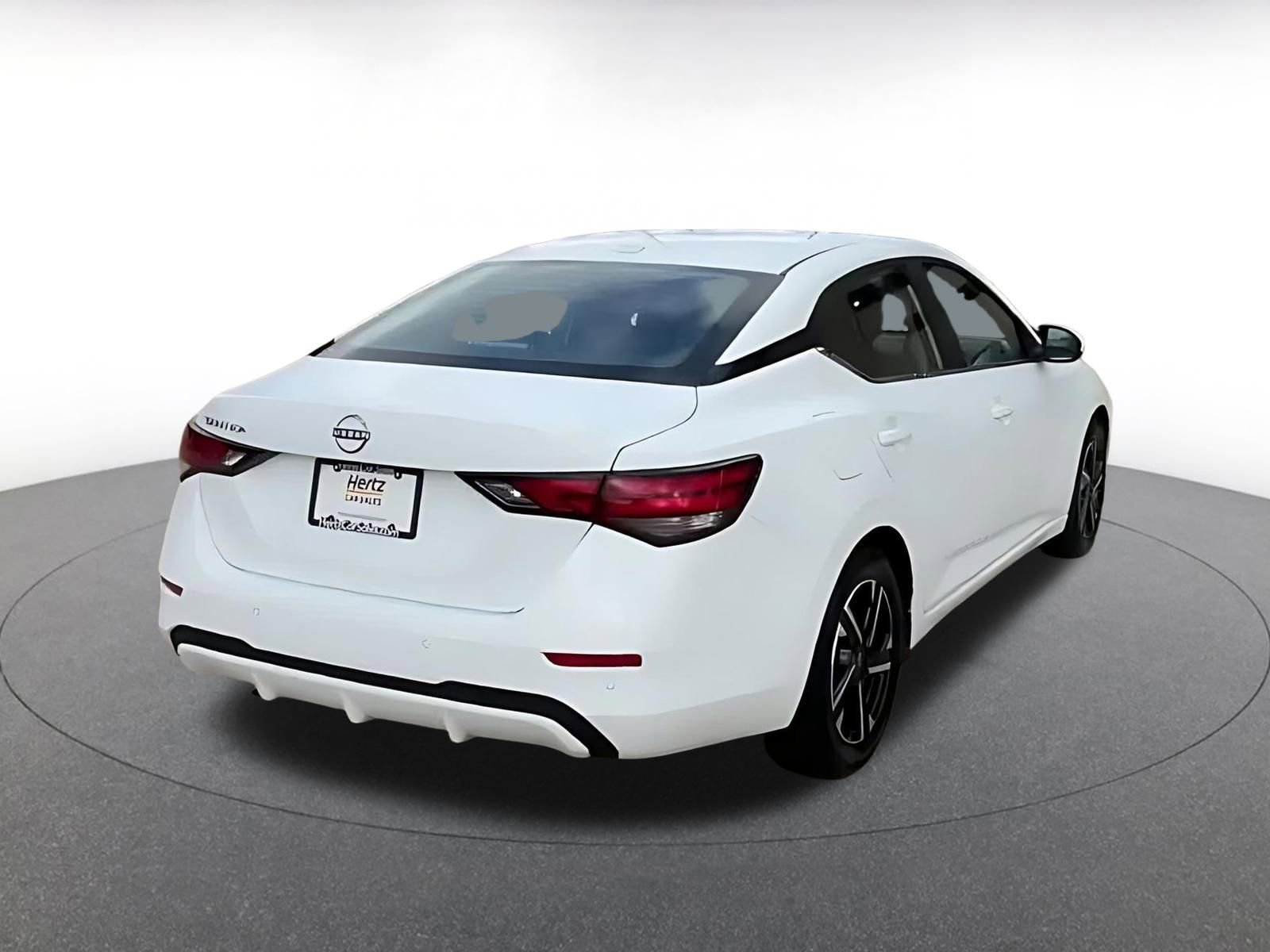 Used 2025 Nissan Sentra SV image 12