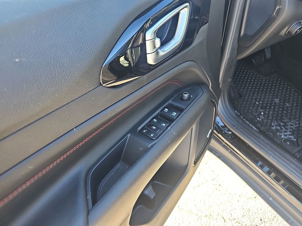 New 2026 Jeep Compass Trailhawk w/ Sun, Sound & Navigation Group image 9