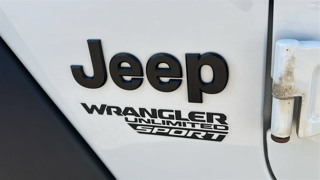 Used 2021 Jeep Wrangler Unlimited Sport AWD/4WD image 11