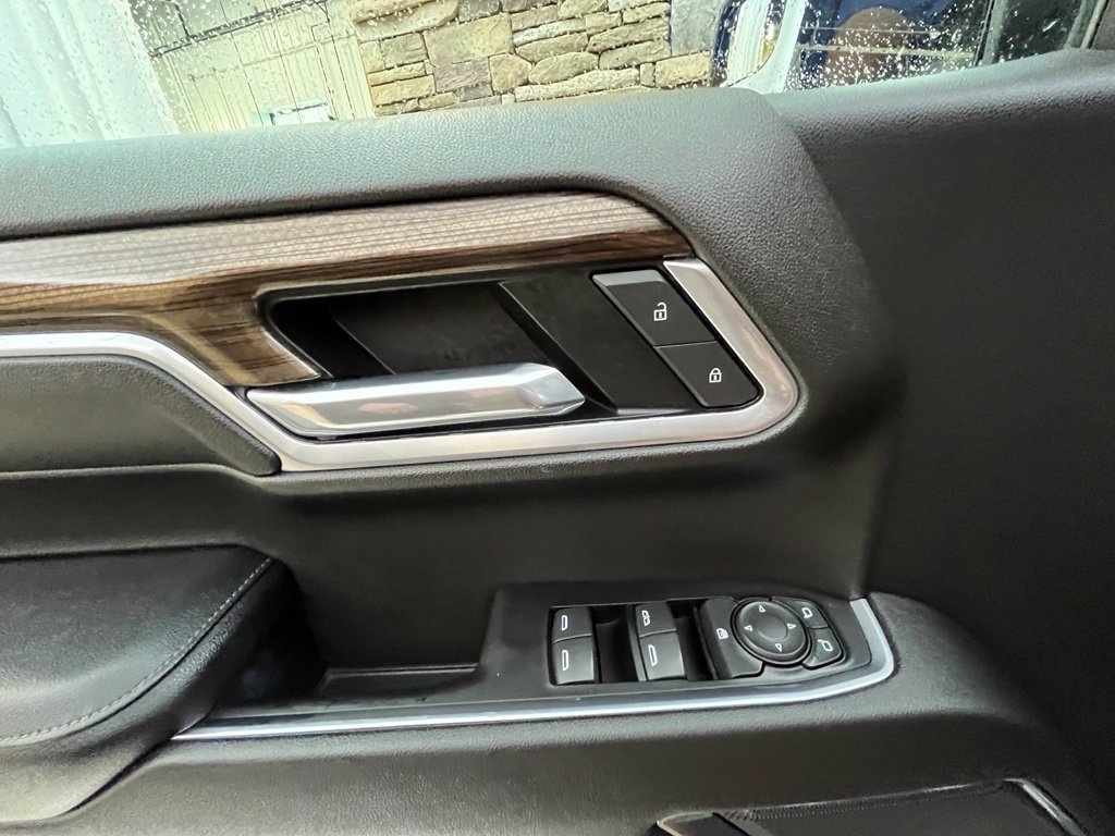 Used 2022 Chevrolet Silverado 1500 LT AWD/4WD image 32
