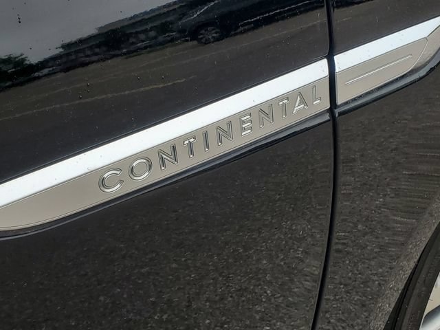 Used 2017 Lincoln Continental Reserve w/ Climate Package AWD/4WD image 6