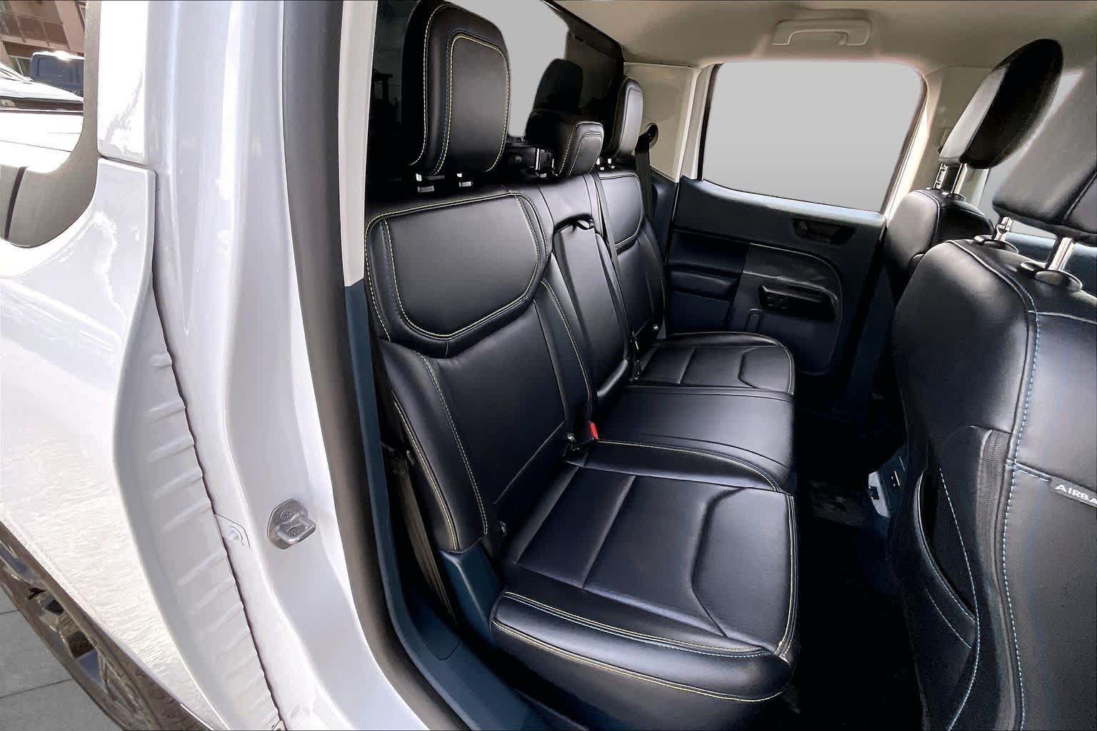 Certified 2025 Ford Maverick Lobo AWD/4WD image 17