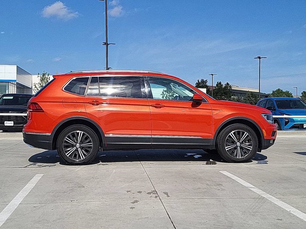 Used 2018 Volkswagen Tiguan SEL AWD/4WD image 9