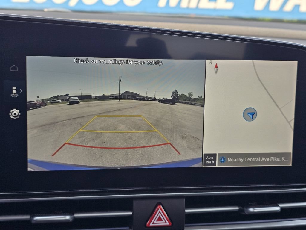 Used 2024 Hyundai Elantra SEL FWD image 19