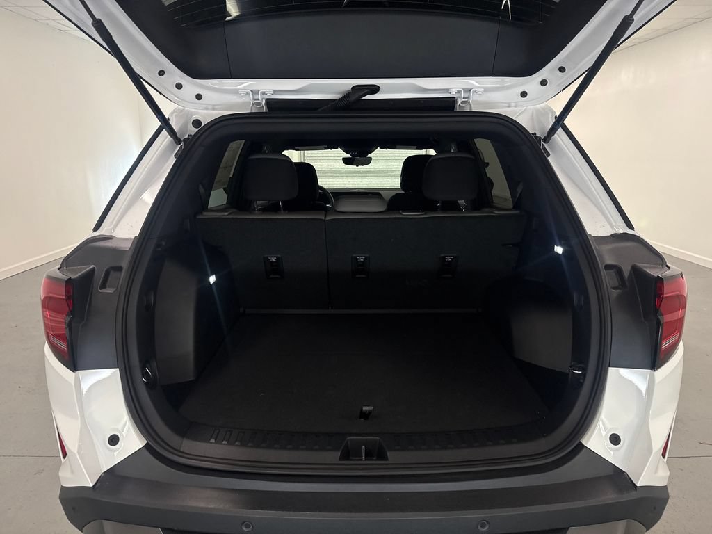 New 2026 GMC Terrain Elevation w/ Technology Package II FWD image 8