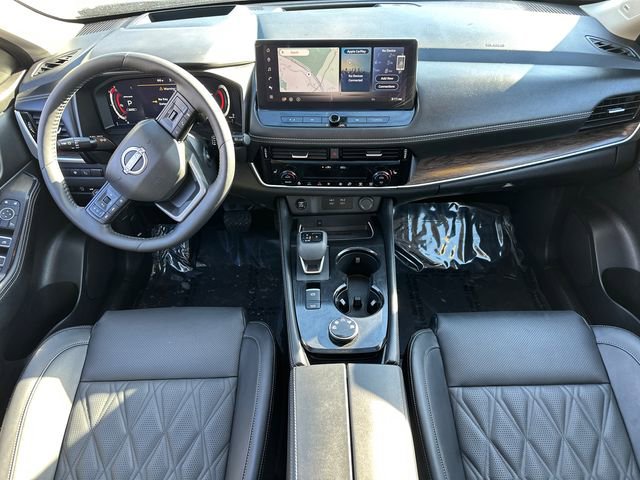 Used 2026 Nissan Rogue Platinum w/ Platinum Premium Package image 18