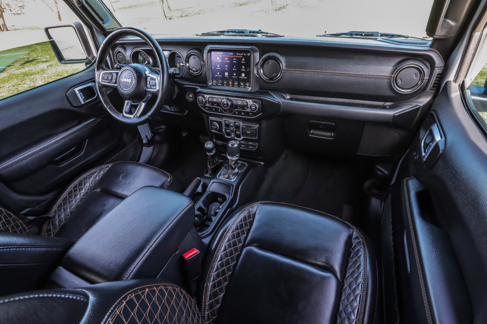 Used 2022 Jeep Wrangler Unlimited Sahara image 42