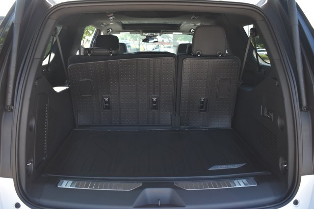 New 2026 Chevrolet Suburban RST w/ Comfort Package AWD/4WD image 19