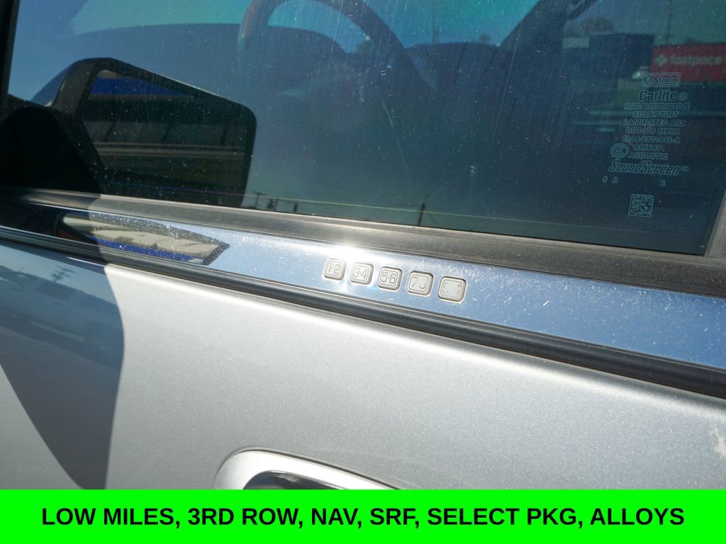 Used 2017 Lincoln Navigator Select image 9